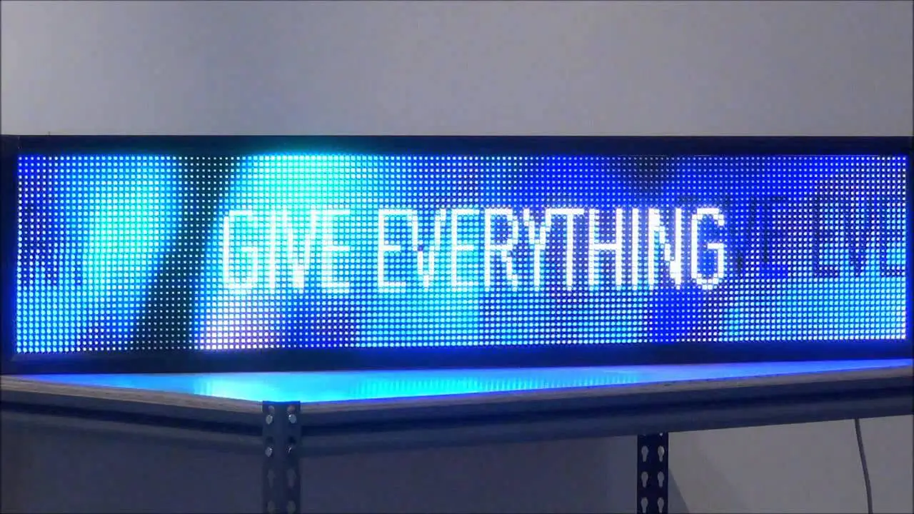 برنامج للكتابة علي شاشات الليد سكرين