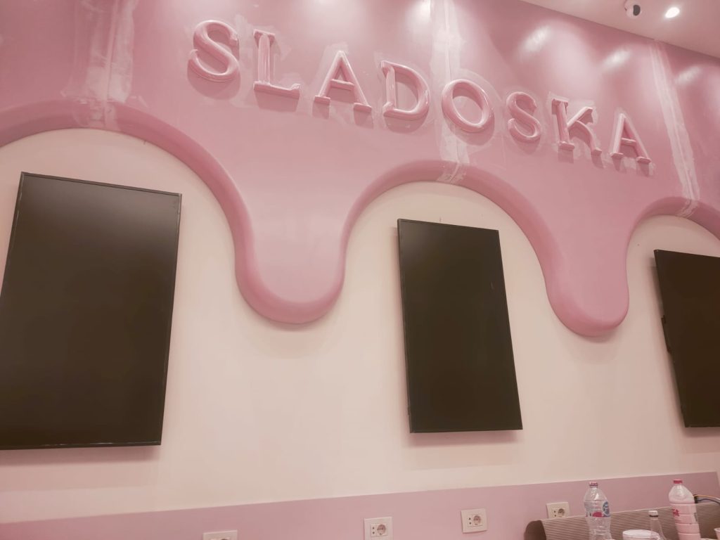 SLADOSKA مول بوينت 90 التجمع